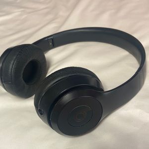 Beats Solo3 On-Ear Wireless Headphones